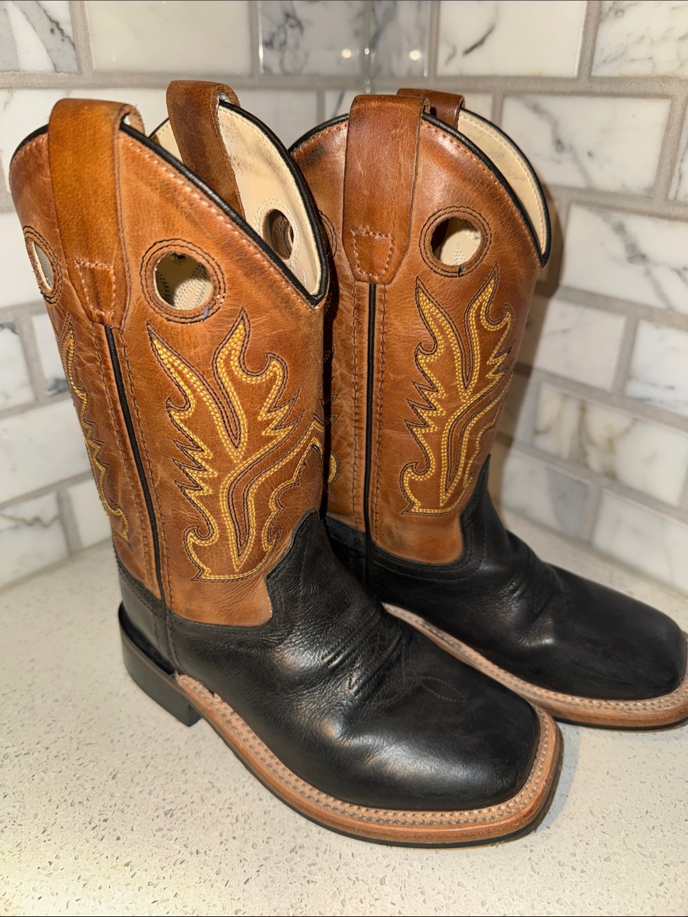 BOYS Two-Tone Brown & Black Western Boots - Picture 5 of 6